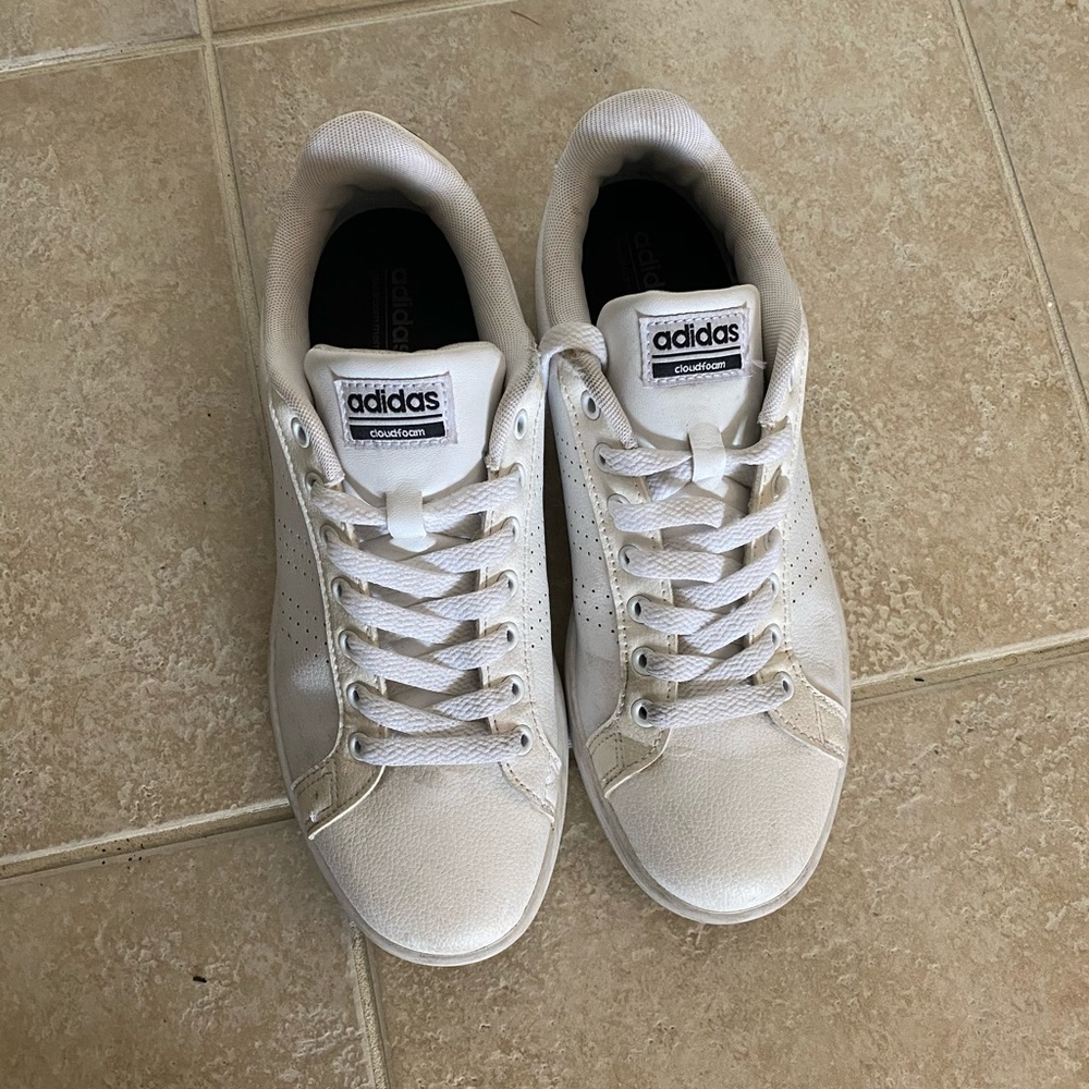 Adidas Cloudfoam. All white size 8